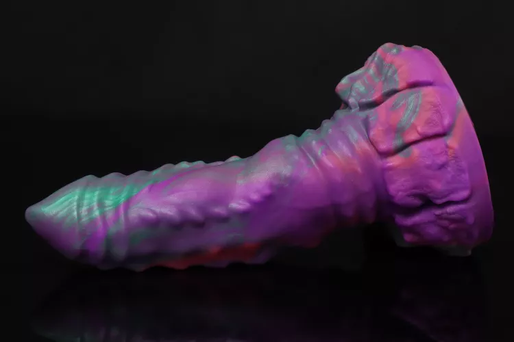 snagged this lovely toy yesterday cant wait to see it in person