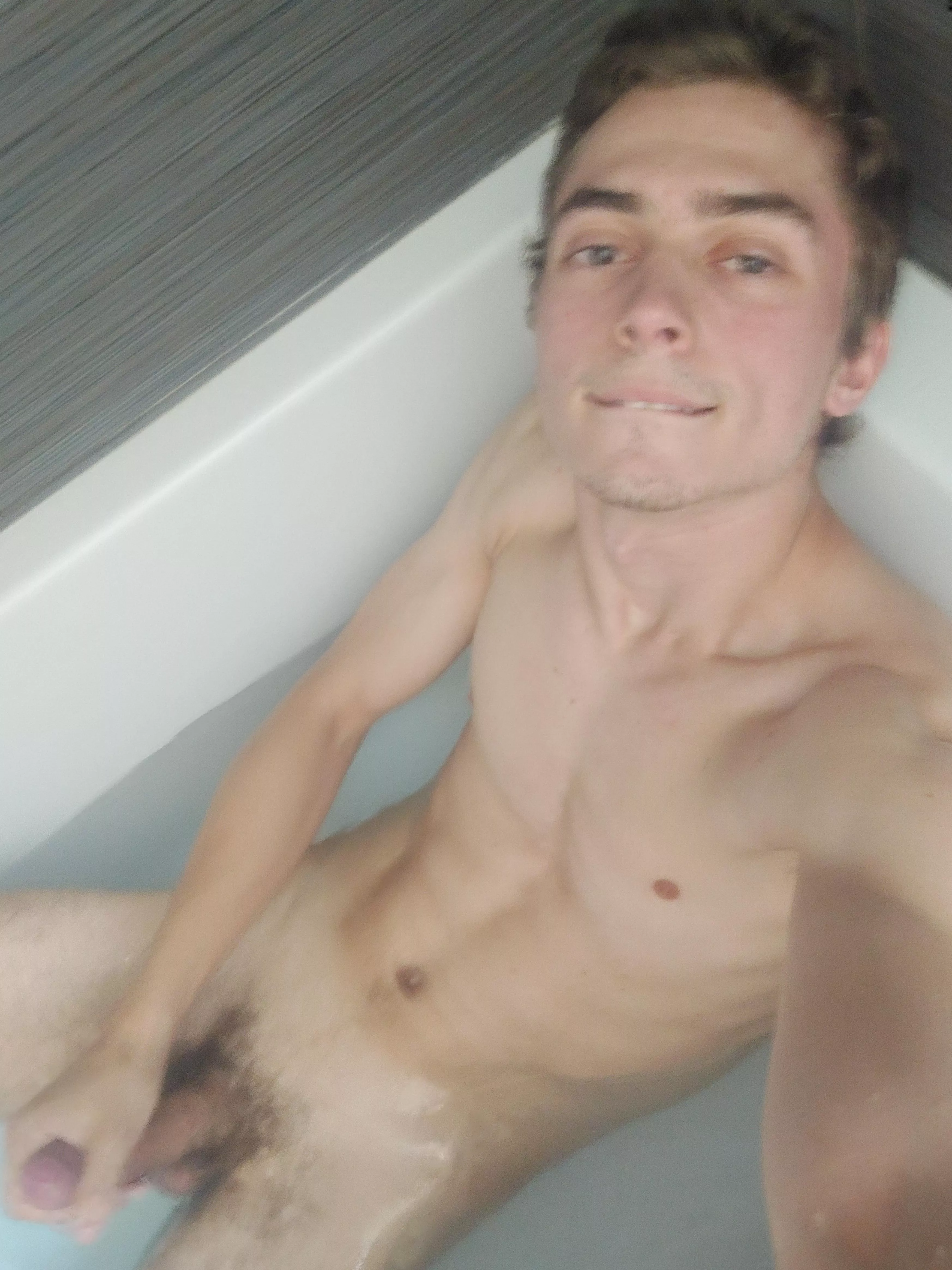 taking a bath😁