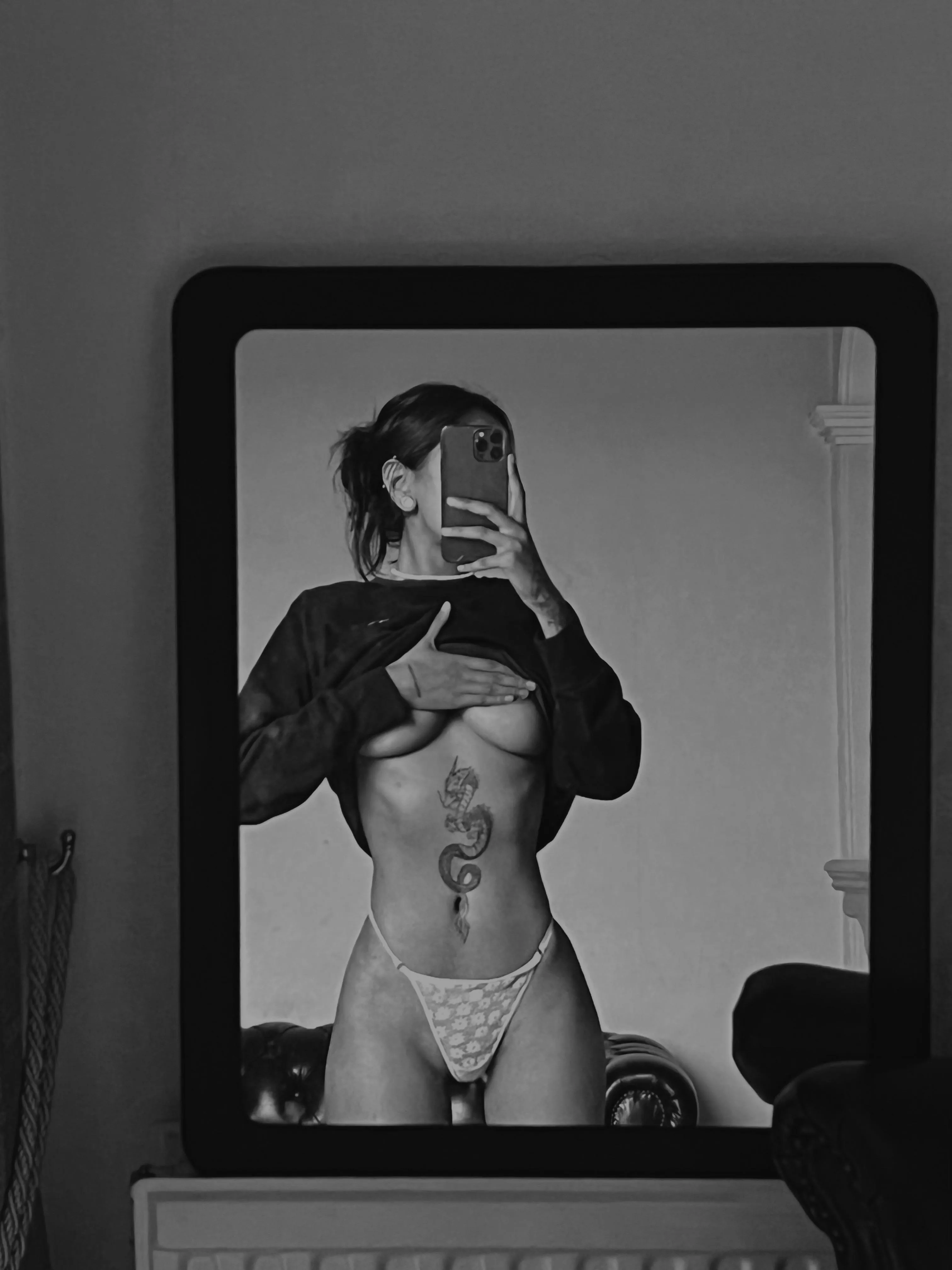 😈