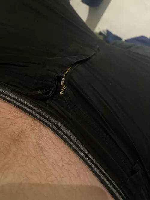25 m uk, bottom. Looking for hair Dom top dad bod 25+ from the UK. Dm me or add my snap adam_j312