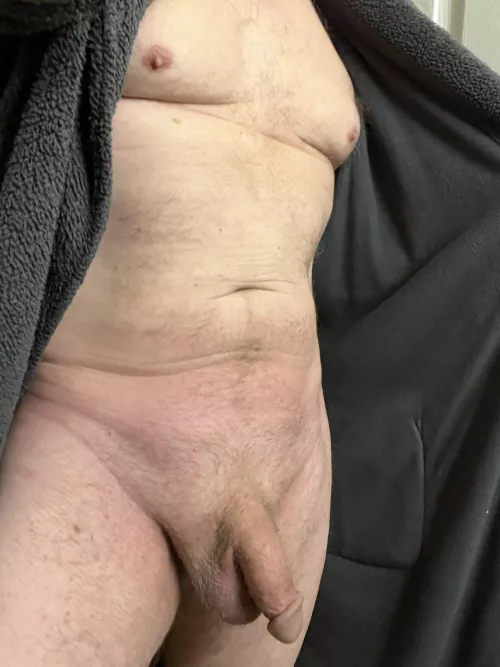 A quick peek before my shower 😉🚿(55)