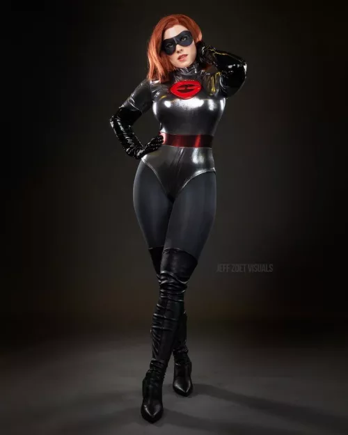 Elastigirl by Samuri Jill