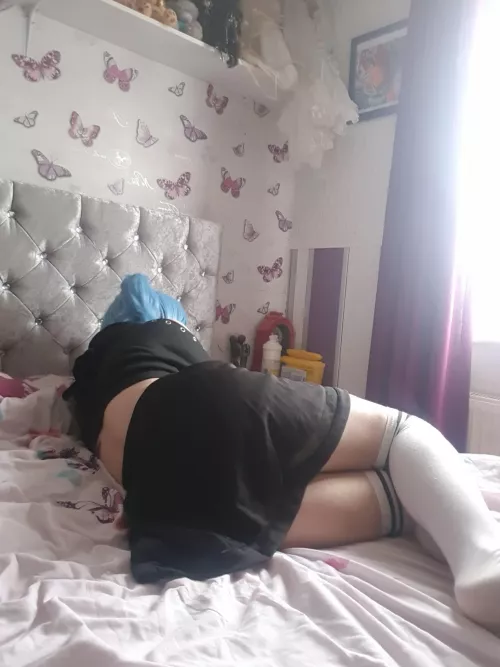 I have all this space on the bed but no one to share it with :(