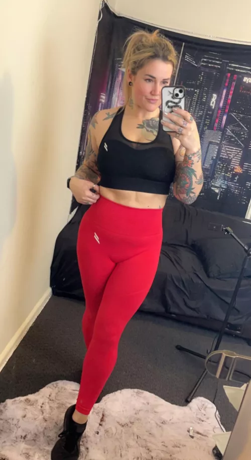 I prefer younger guys because they’re better at keeping up with me 😉 37 Aus 🇦🇺