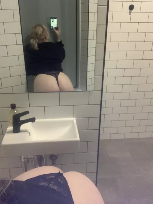 i took this at the gym, who would work out with me?