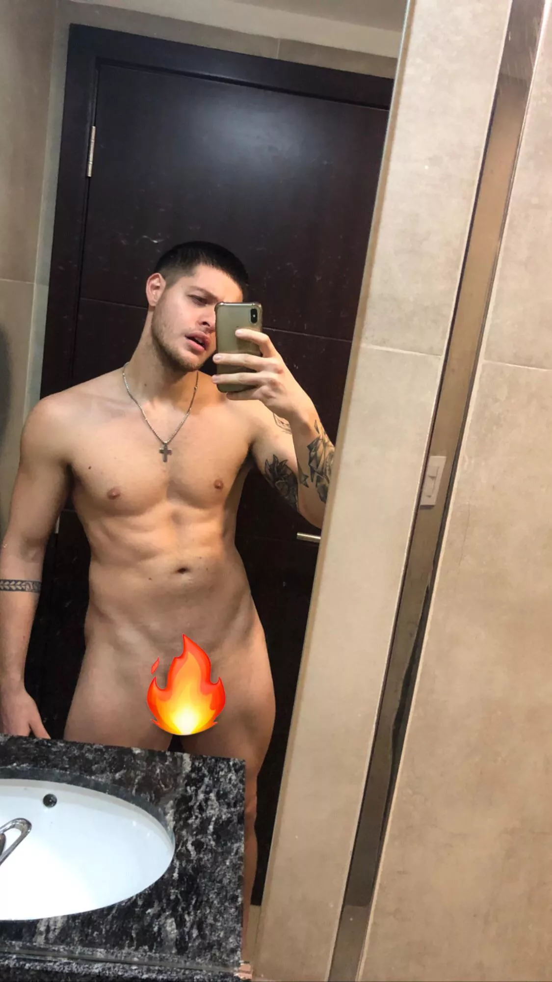 It's time to humiliate yourself, dominate you and give me your attention 😈🔥 free of bitch 😏