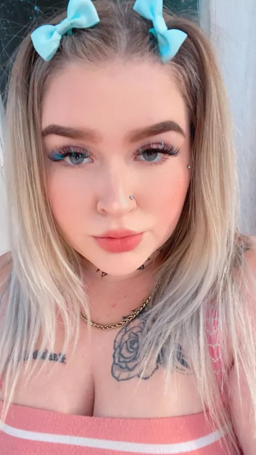 [SELLER] I’m ready for a video call! I’m also available to sext and make customs!😇message me!😍 let’s play!🥰(Ask me what else I offer)💦 SERIOUS BUYERS ONLY 💖