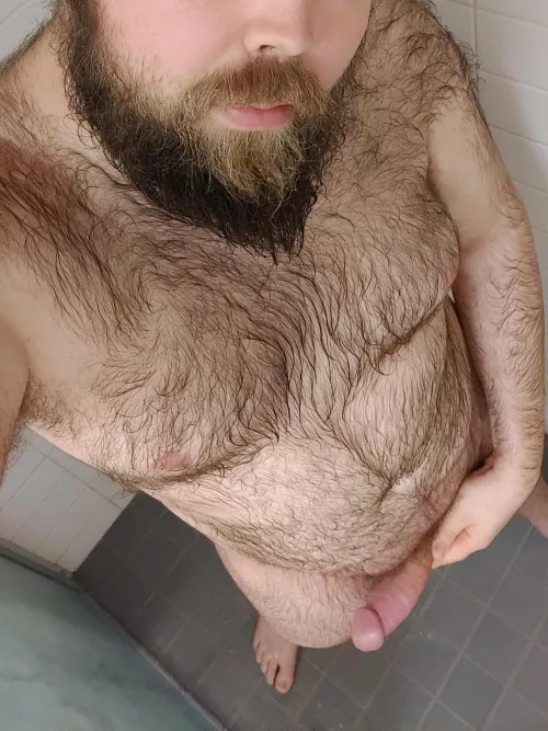 Showers after clubbing are way less fun alone