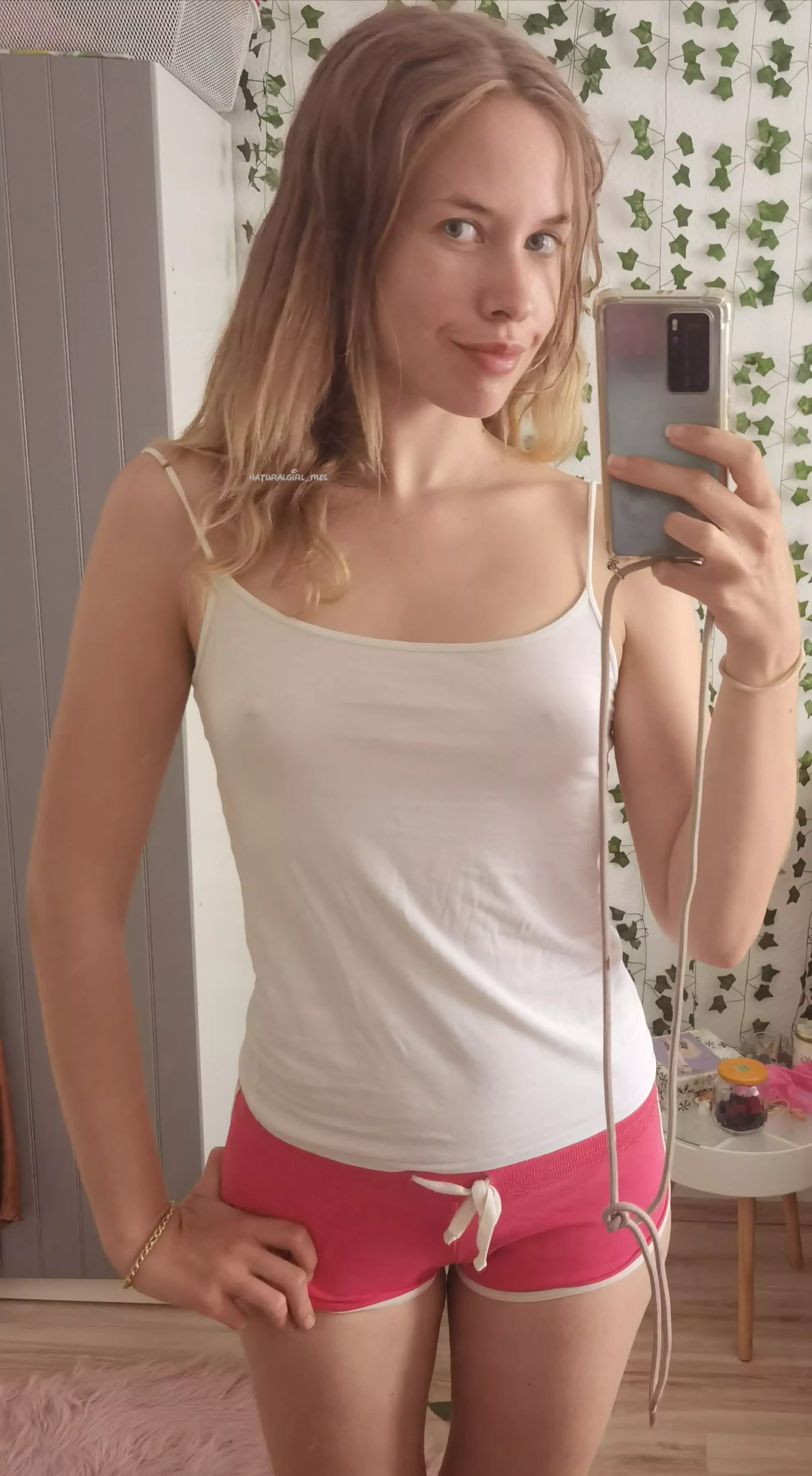 Do you like white shirts? 😉