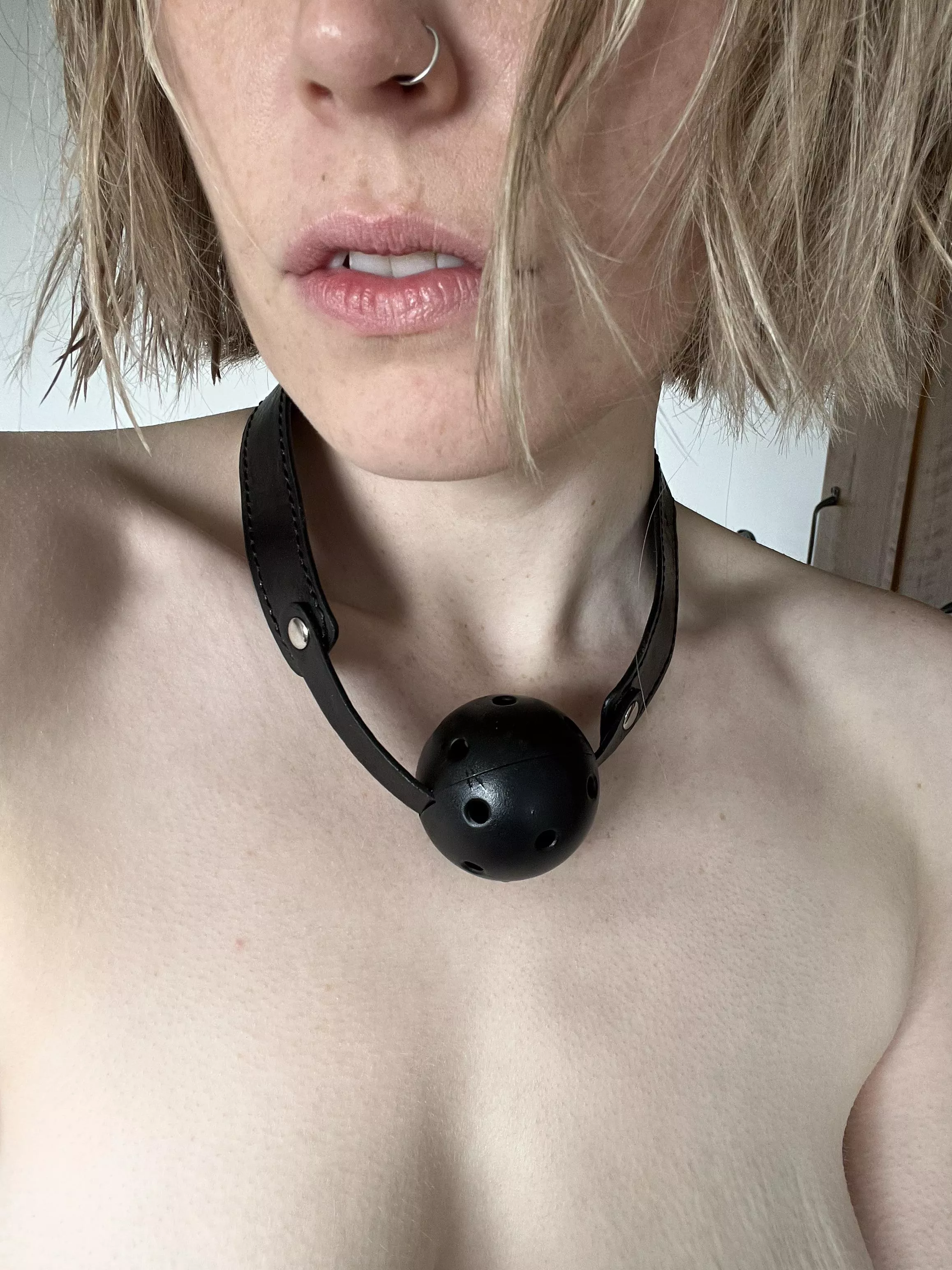 [F] 🤤