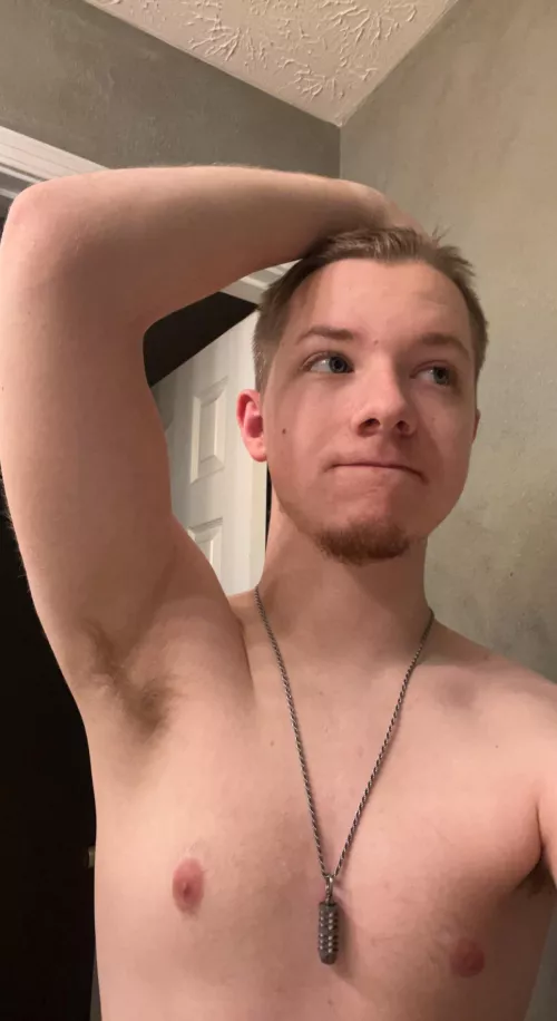 Hi I’m 5’6” and I need someone to reach things and cuddle me 😅