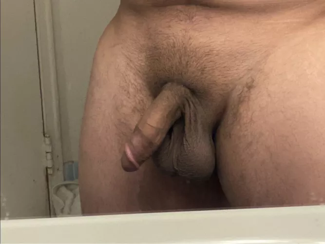 [m] anyone else’s balls hang low and get really sensitive after they smoke?