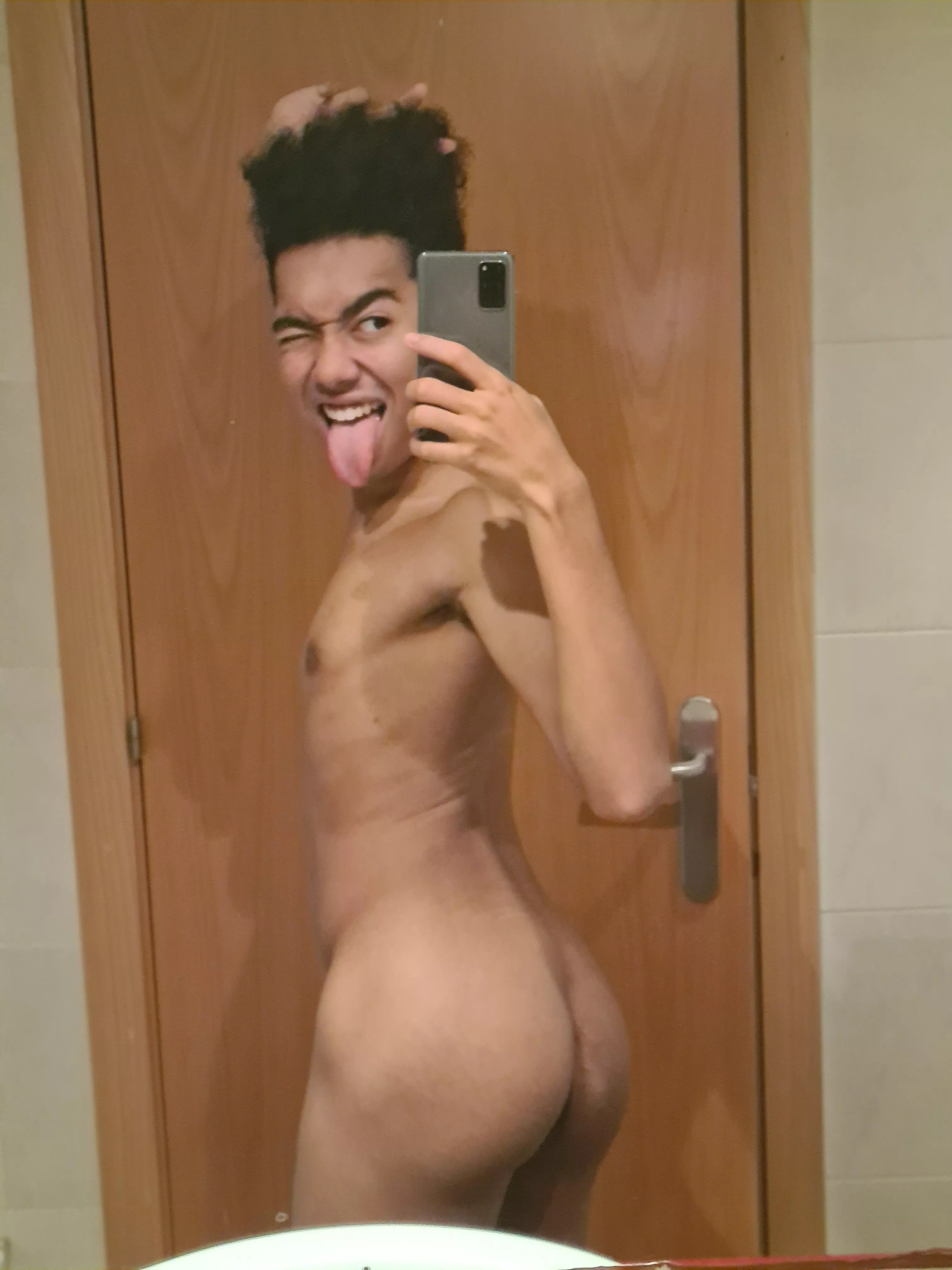 Spank me 😜 (20)