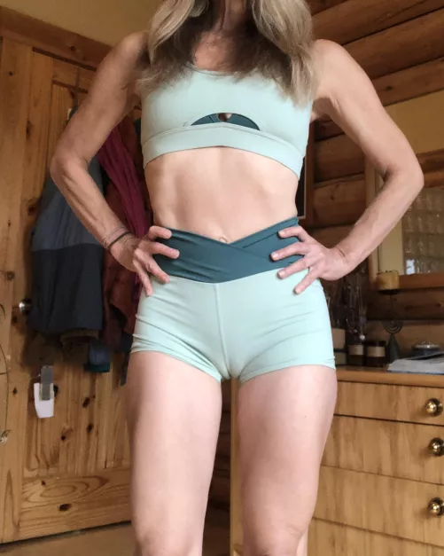 Uh oh. I may have ordered the wrong size workout set. (F)