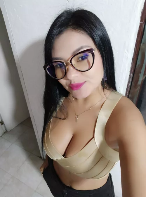 Am I showing too much?