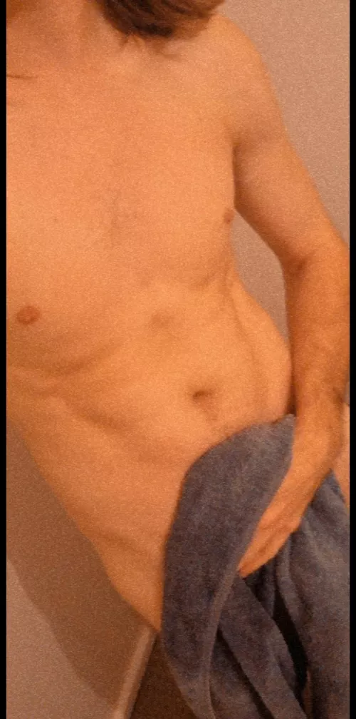 Australian, exhibitionist, always up for a chat 😈 DM me