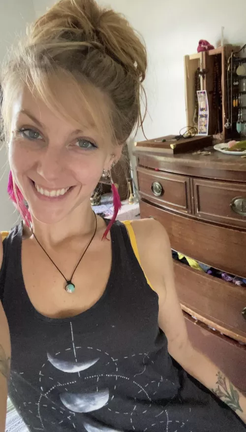 I’m totally clothed but oh well