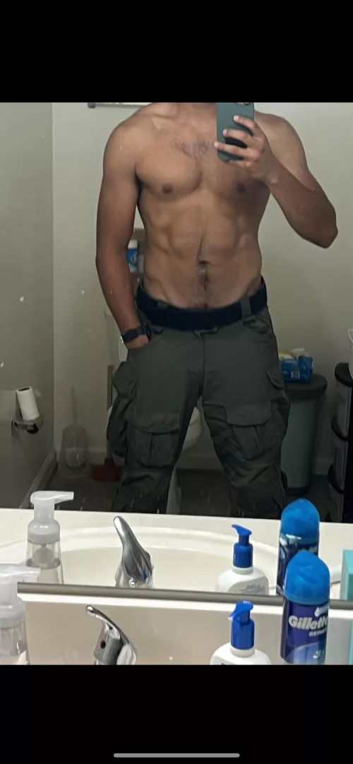 Long day at work, just wanting to drink and rub one out