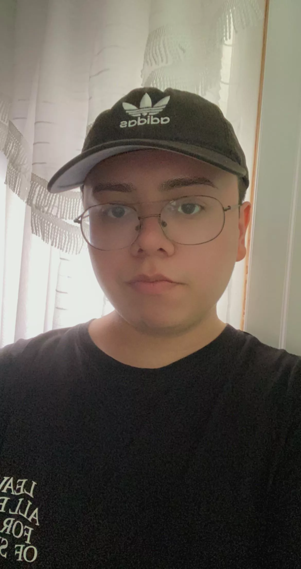 message me to chat, pc gamer here