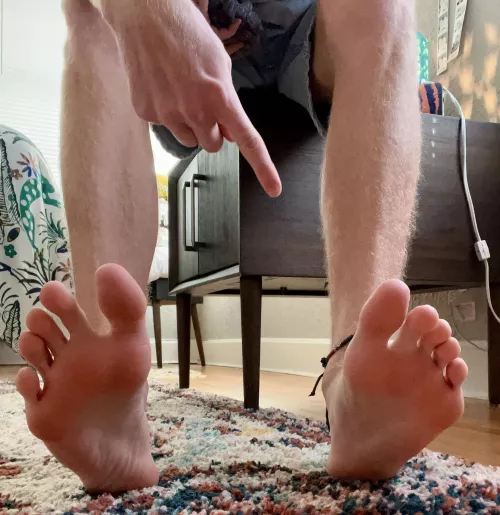 My birthday is in one week! Better get those Amazon orders in now😈 Celebrate me and my gorgeous feet!