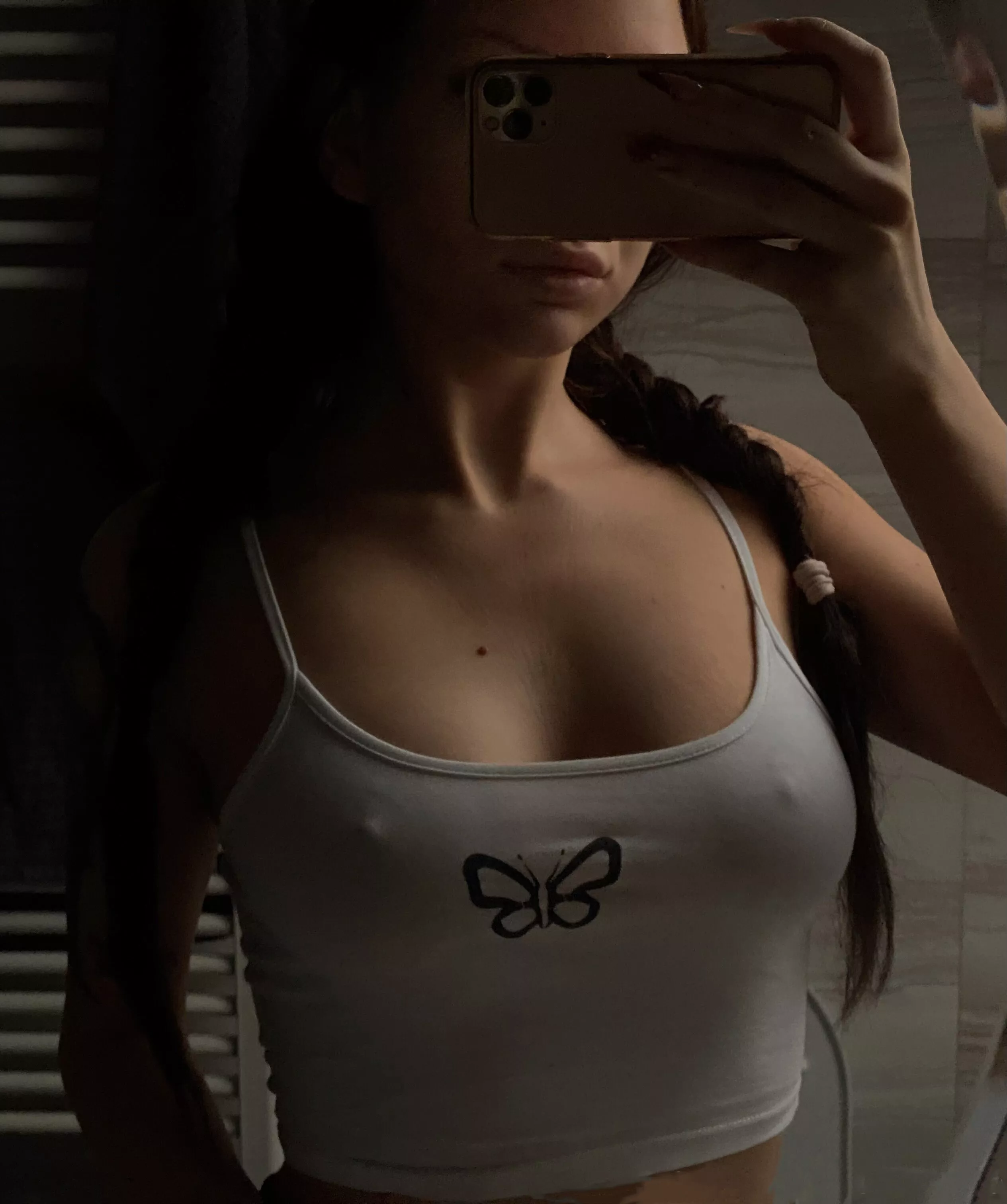 perky 🤍 [F20]