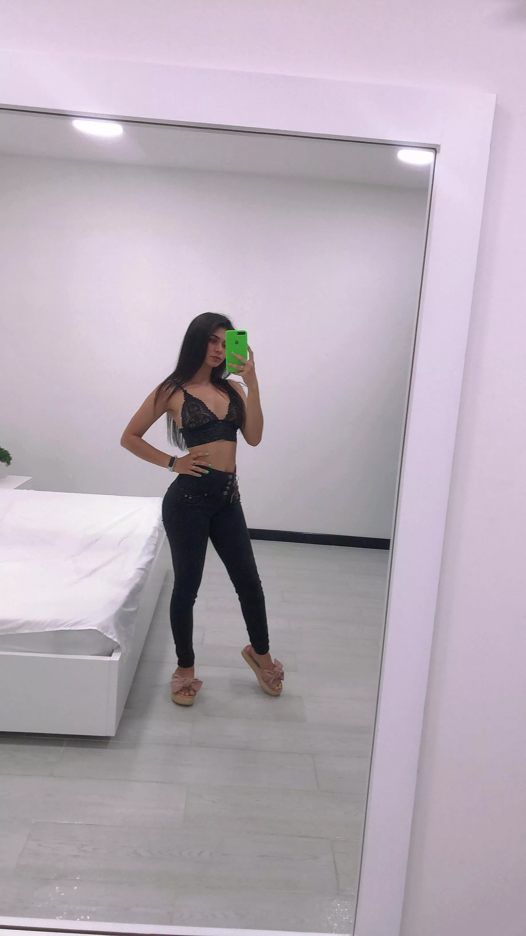 Running out of things to do during this quarantine, anyone have any suggestions? 😫 [F]19