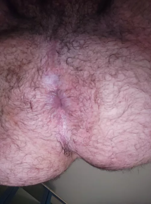 Someone want to use my tiny hole?