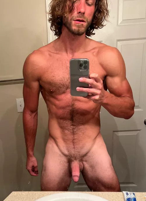 Still salty from the beach… want to taste? 😋