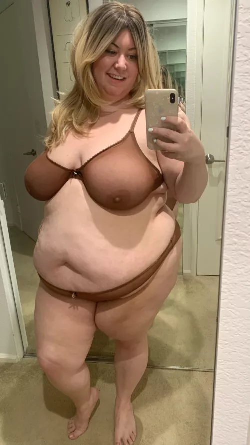 wanna help me take this bra off? 😘😘