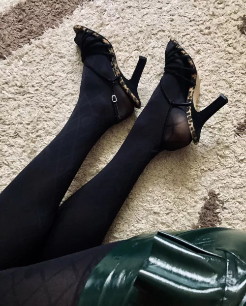 You can pet my legs if you want🥰