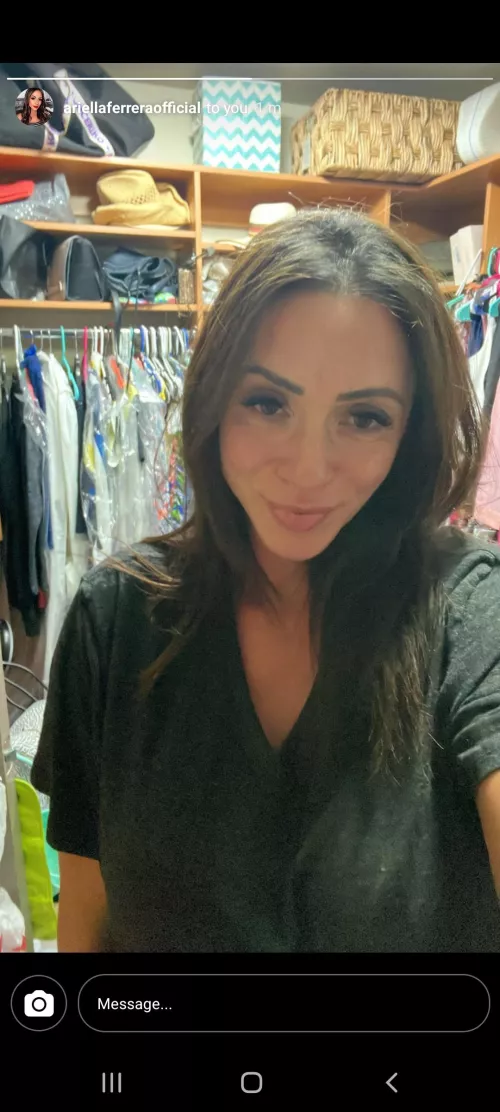 I got a pic from Ariella 😍😍