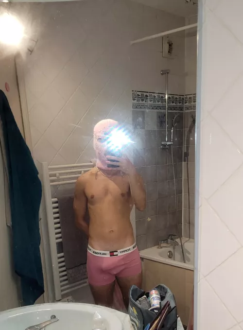 Late night bathroom pic 🙈