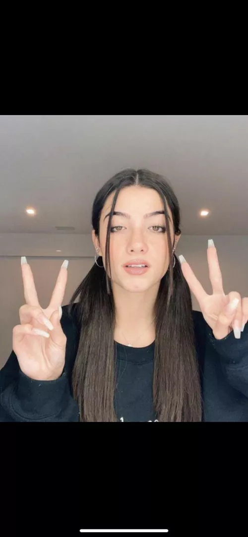 Send me pics of u if ur a girl and ill degrade/dirty talk u and rate u