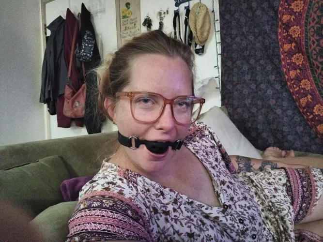 testing out some di[f]ferent looks. ballgagged in glasses for that kinky librarian look.