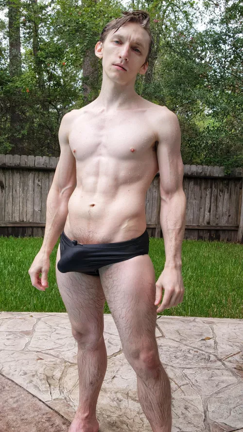 The way this wet speedo clings to my soaking body