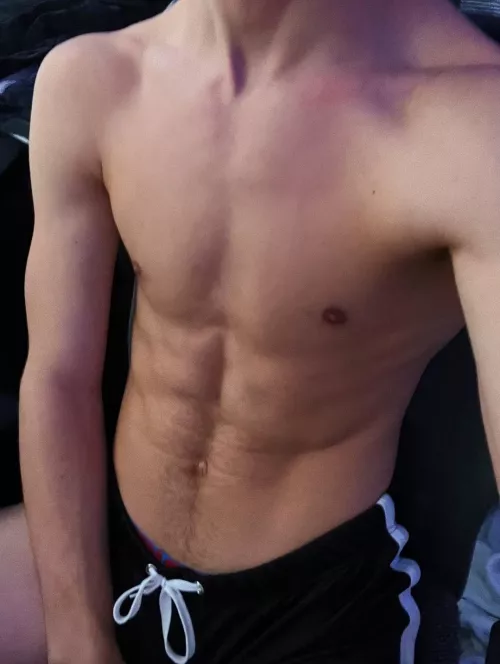 Any Xbox Gaymers who play Apex/Paladins?