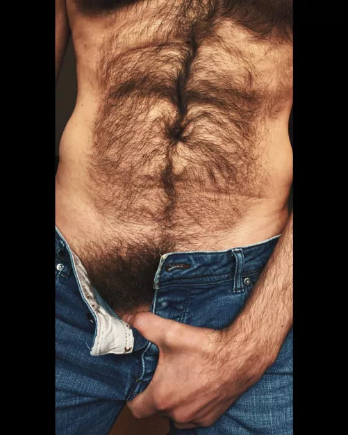 Freeballing with full bush...