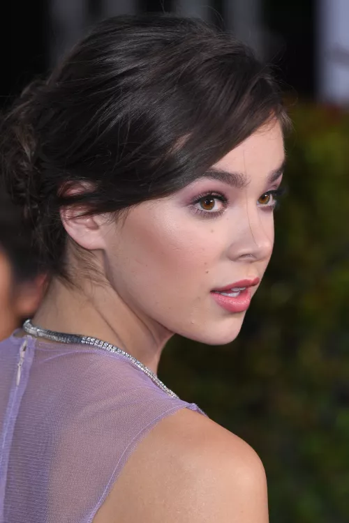 Hailee Steinfeld