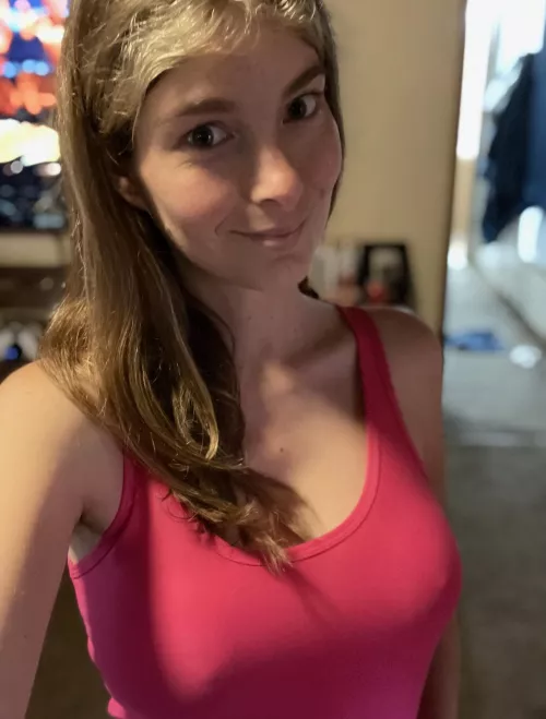 On my way to the school drop off again. This time not as obvious…but still hoping to get some looks. 😉