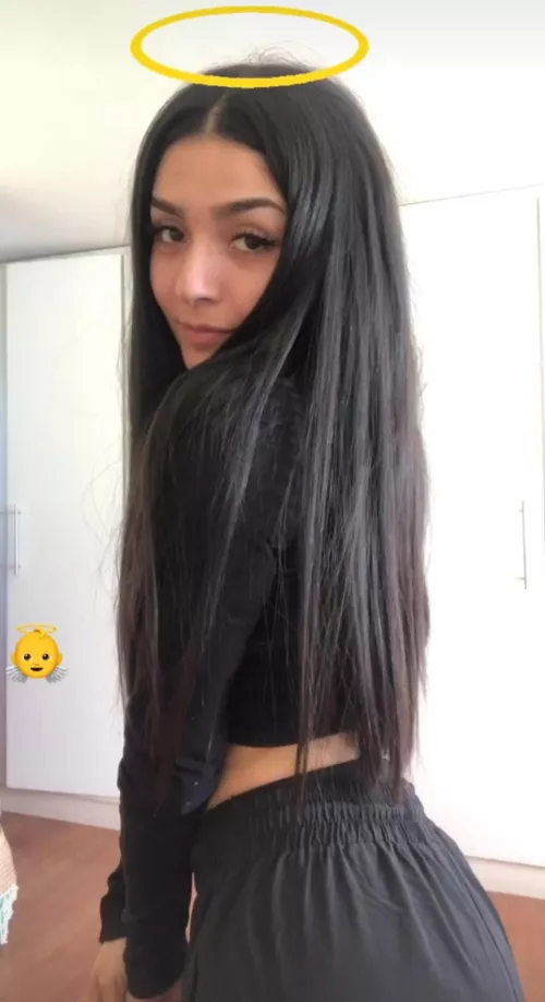 Papi am I fuckable for 18 y/o latina? 😇