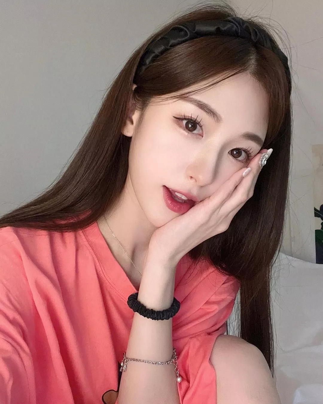 Pretty asian