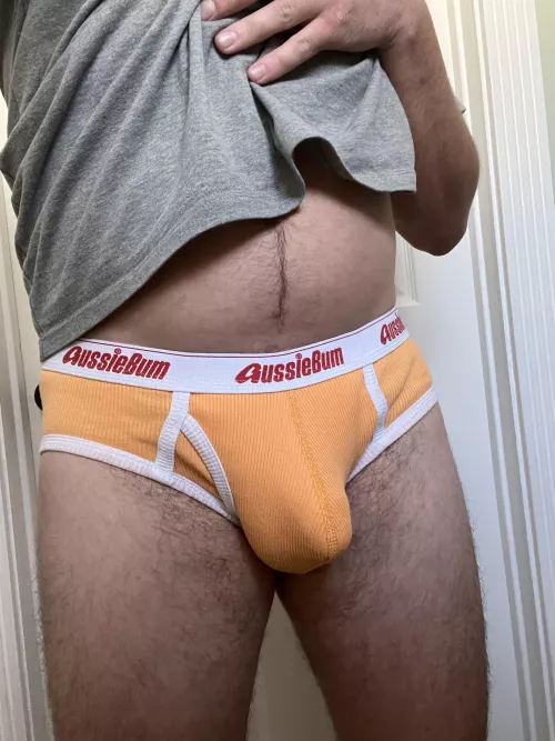 Pulled down my pants so y’all could get a quick look