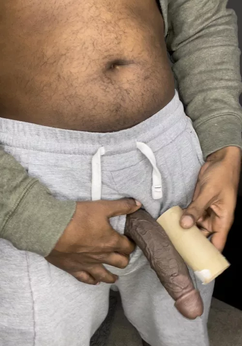 Shit don’t even fit on my dick😂😂😂 upvote to see the video of me trying to test it🥵🥵