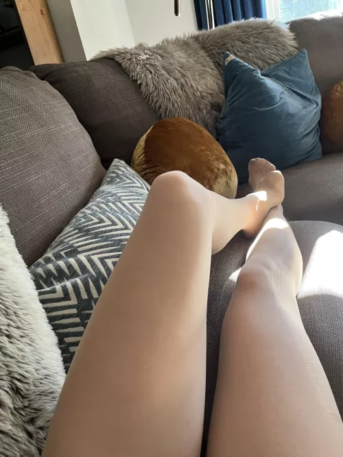 The feeling of them on the sofa 😍