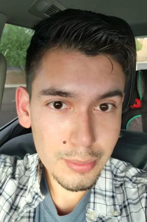 Today the guy I've been seeing referred to me as his special someone!! No one has ever really treated me as someone special before🙈