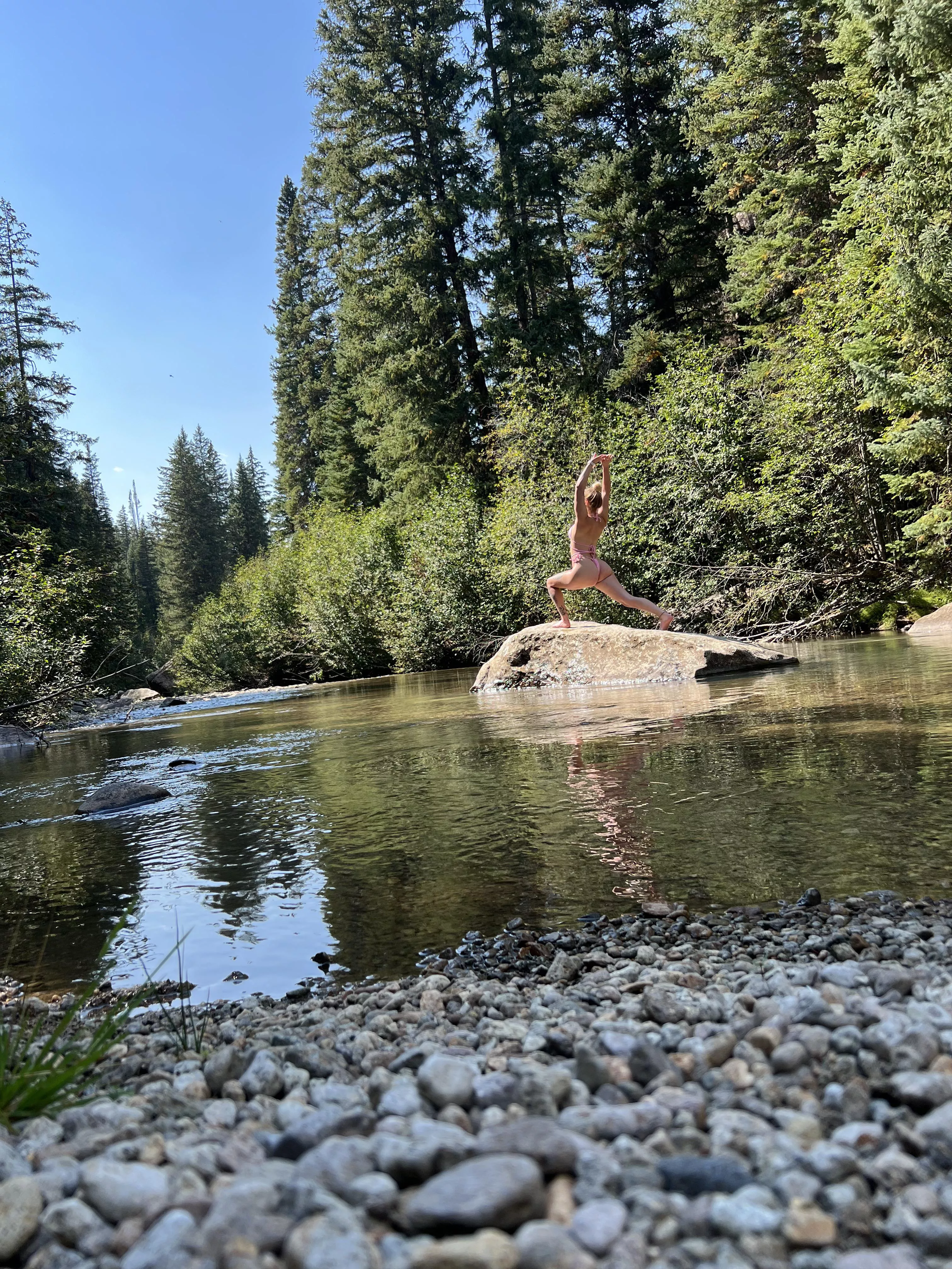 Yoga in the middle of nowhere 😘