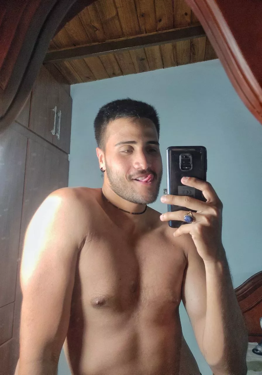 😜