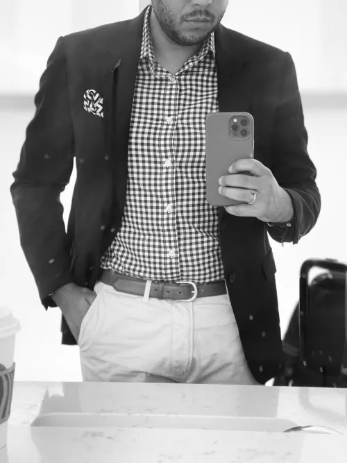 33M married and experienced bull in San Jose on business