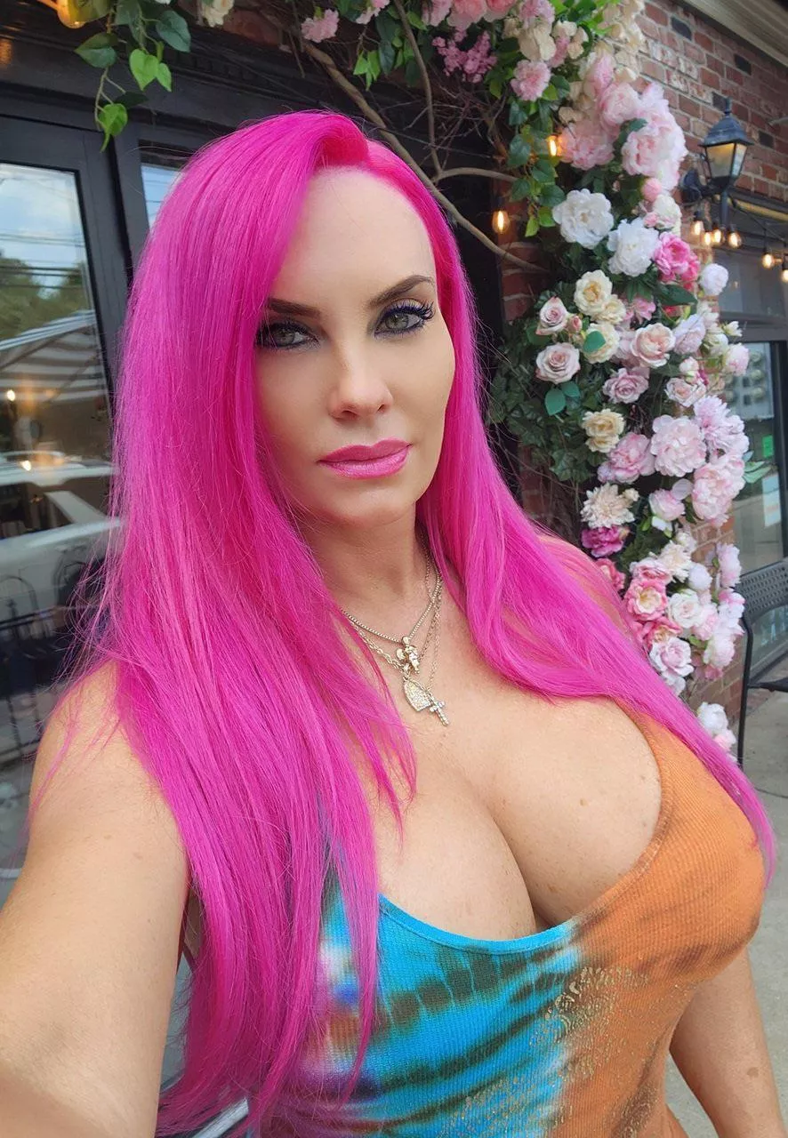 Bimbo Slut