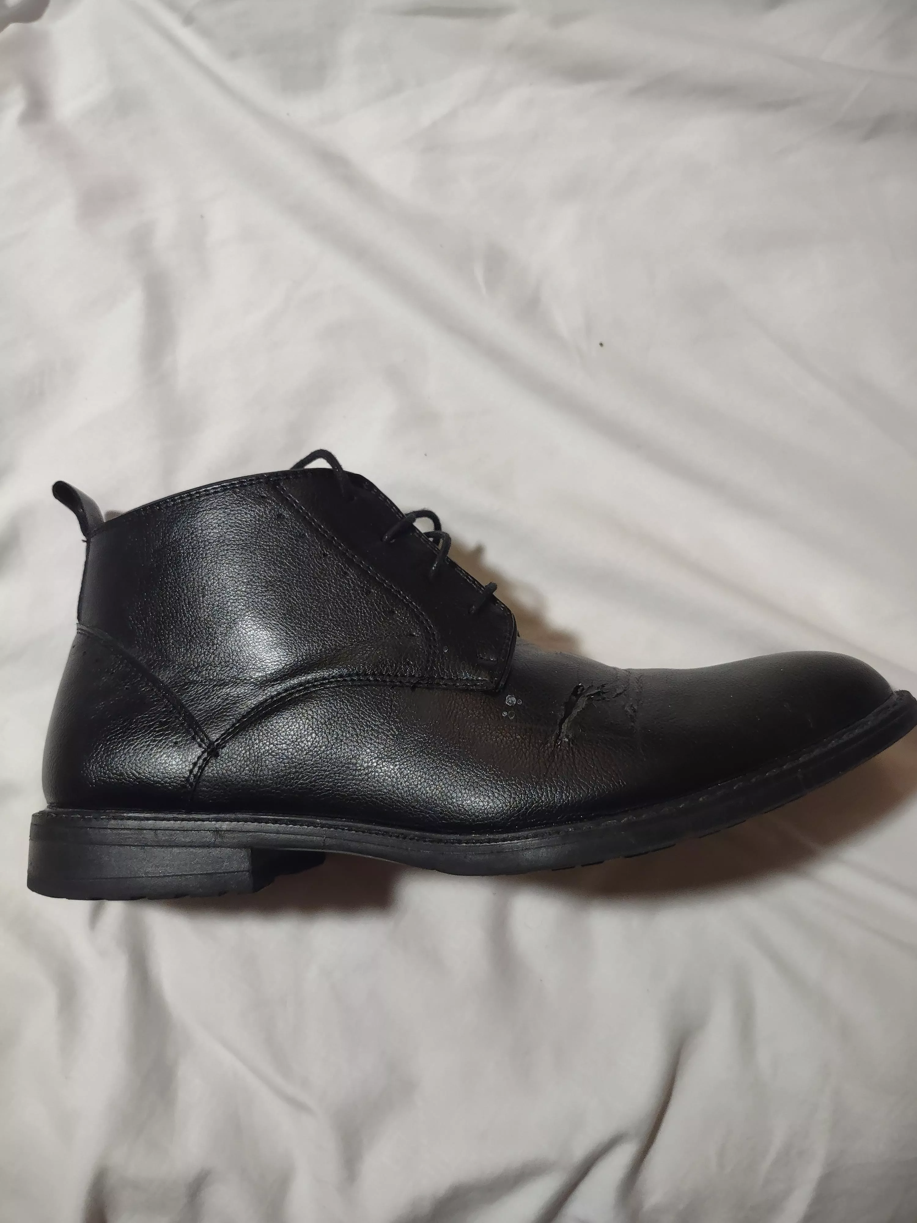 Can someone help me find the real version of these cheap boots? What are they called?